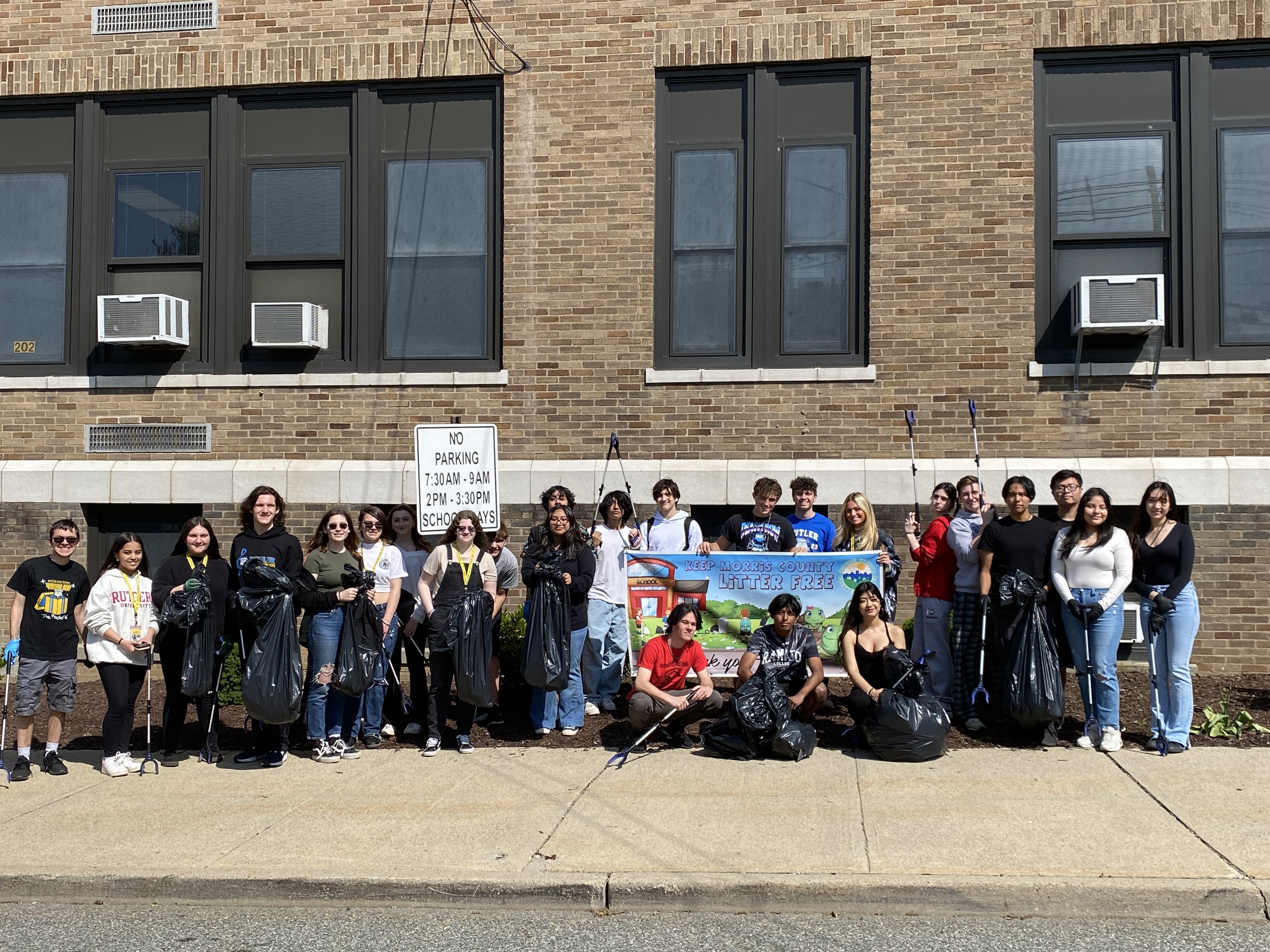 image Students and teachers from the Butler Township Middle School participated in the 2023 Keep Morris County Litter Free grant for schools